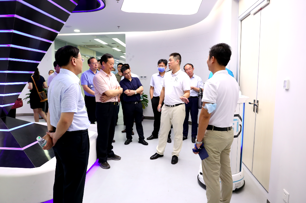 感控機(jī)器人