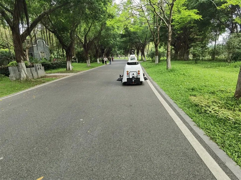 無(wú)人駕駛清掃車