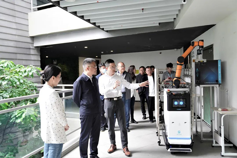 無人駕駛清掃車