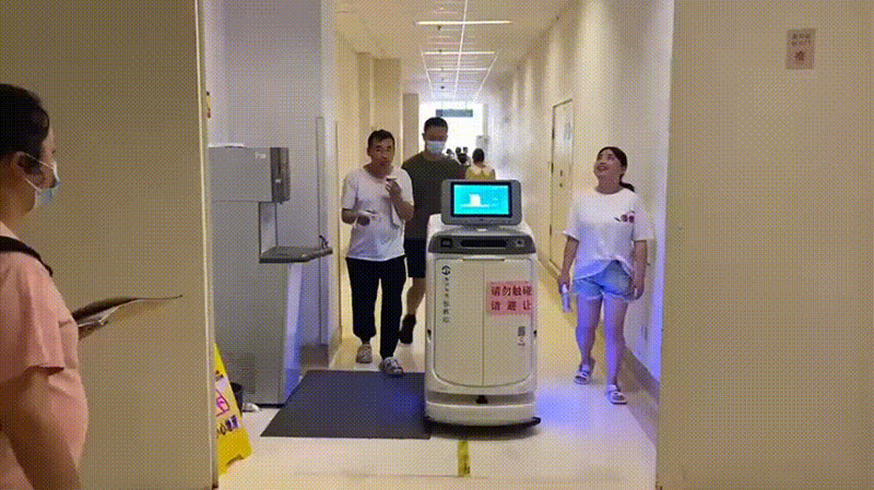 醫(yī)院物流機器人 醫(yī)院物流機器人